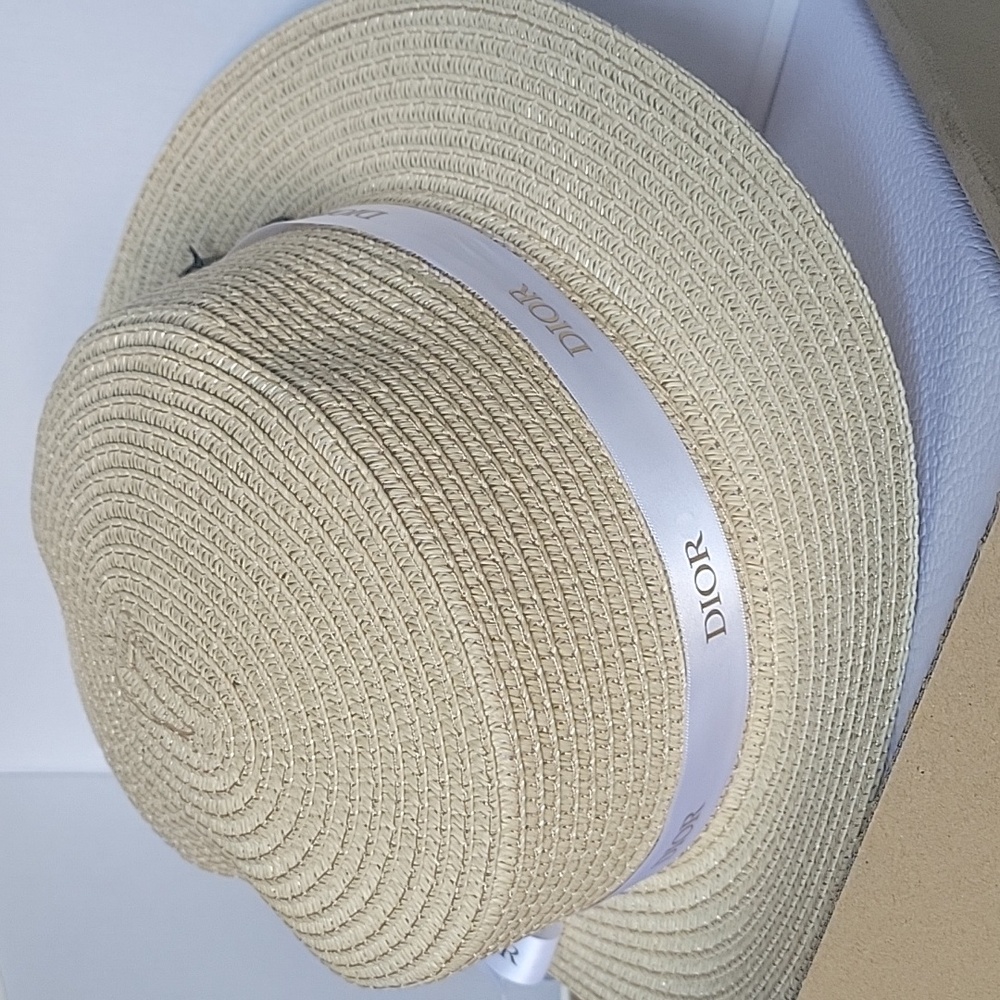 DIOR White&Gold Ribbon - Picture 2 of 4
